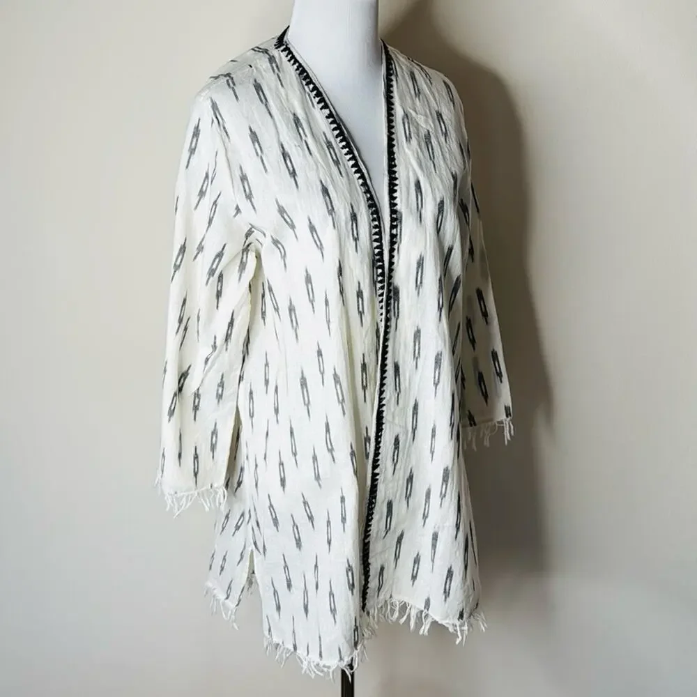 Subtle Luxury White and Black Patterned Cardigan